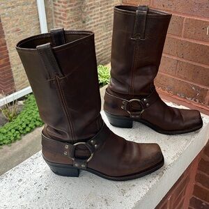 Harness 12R women’s Frye boots size 8